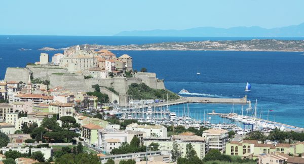 calvi-574461_1920