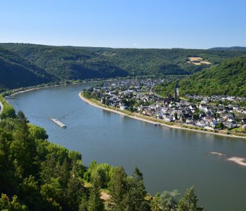 La Vallée du Rhin au rivage de Spay, vue depuis le Château Marksburg